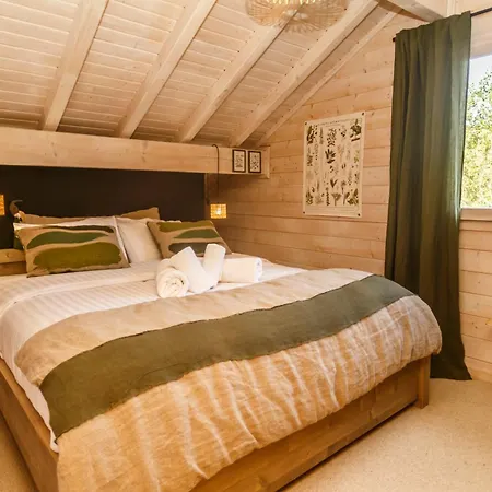 Chalet Warm Modern Near *